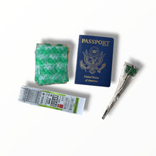 Load image into Gallery viewer, Whole Melt Passport Edition 1oz Glass Jars - Varity Pack 16 Strains in box Empty Jars
